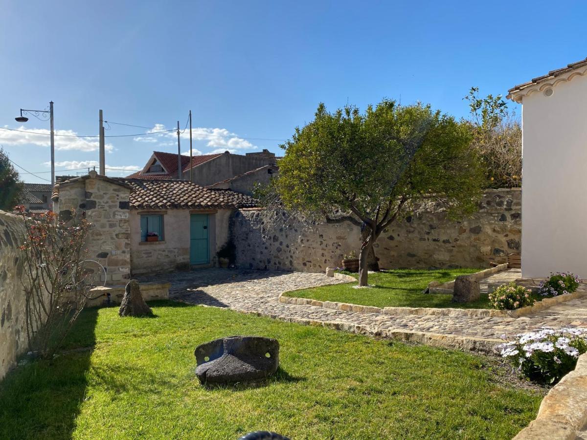 B&B Su Strintu Tuili Exterior foto